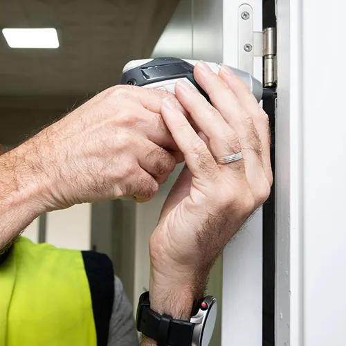 Instalacion de puertas de seguridad